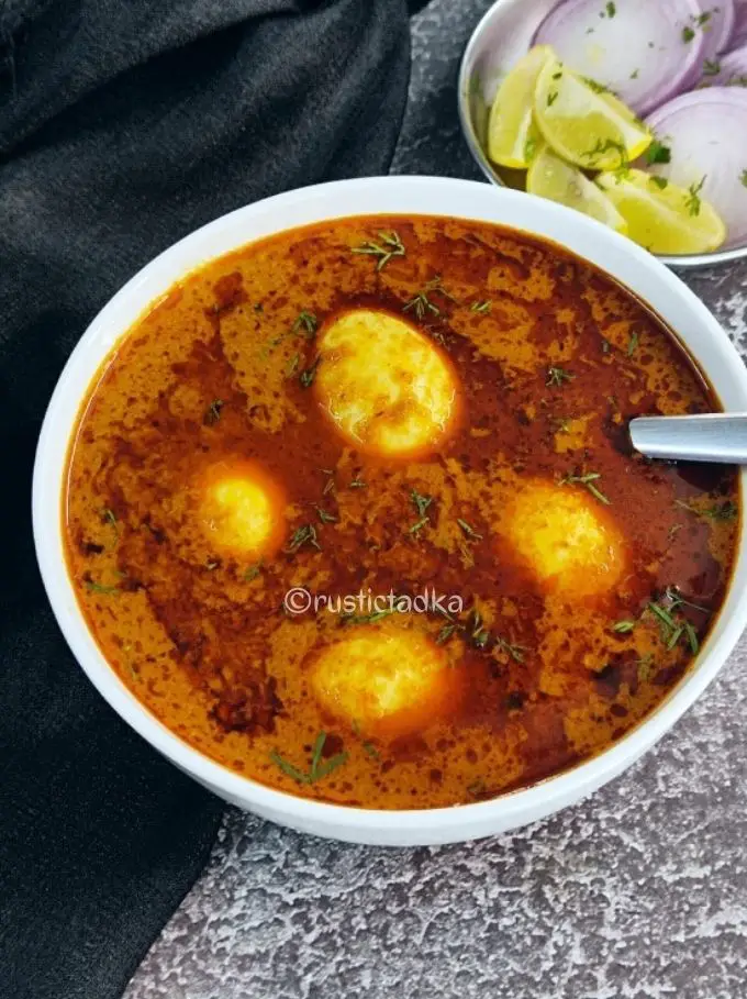 Egg Curry Maharashtrian Style| Malvani Egg Curry