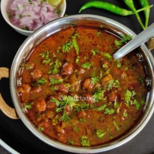 Kala Chana Masala (Harbara Usal)