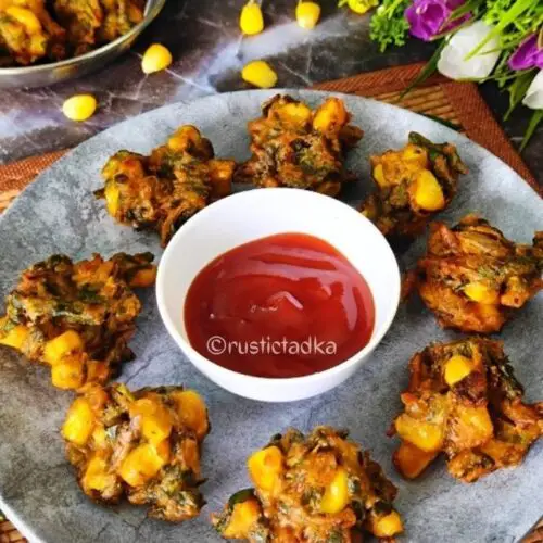 Corn Palak Pakoda (Corn Spinach Fritters)