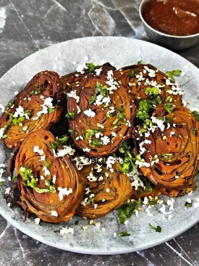 Alu Vadi | Mahrashtrian Alu Vadi | Patra Recipe - Rustic Tadka