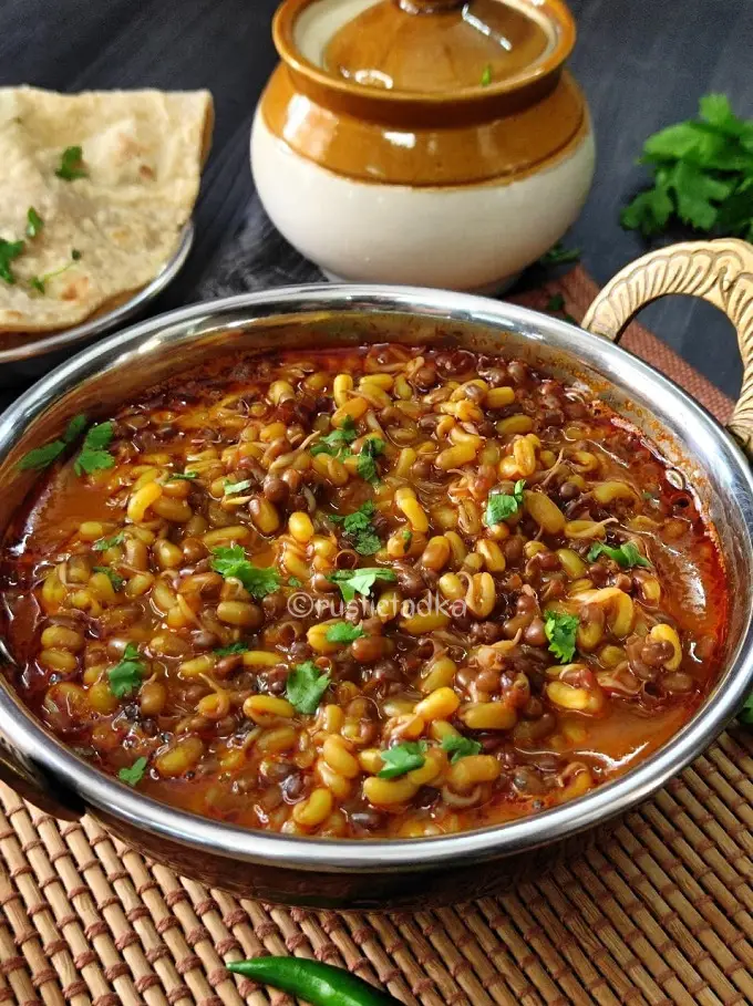 Matki Chi Usal | Healthy Matki Ki Sabzi