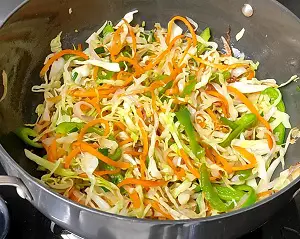 Hakka Noodles | How To make Vegetable Hakka Noodles Recipe