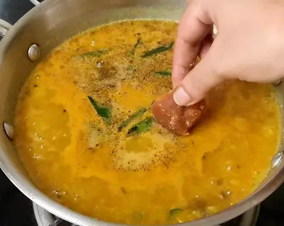 Maharashtrian Amti | chincha Gulachi Amti | Maharashtrian dal