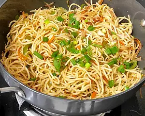 Hakka Noodles | How To make Vegetable Hakka Noodles Recipe