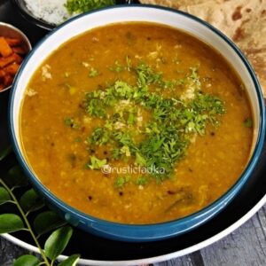 Chincha Gulachi Amti | Maharashtrian Amti Recipe | Maharashtrian dal