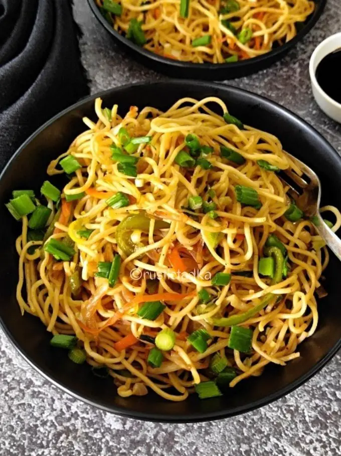 Hakka Noodles | How To make Vegetable Hakka Noodles Recipe