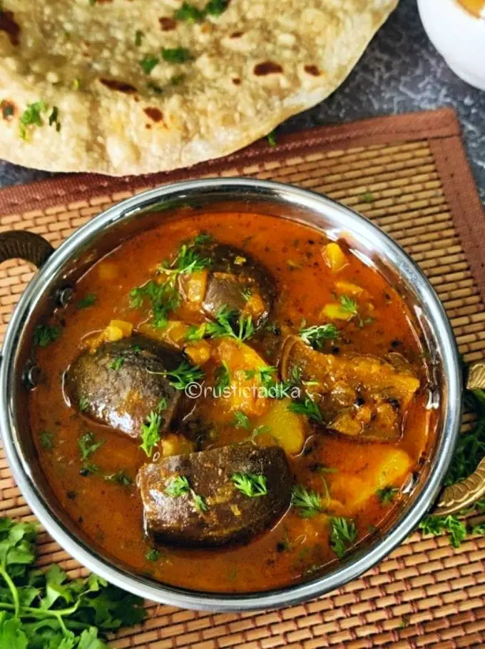 Aloo Baingan Sabzi Recipe (Eggplant Potato Curry)