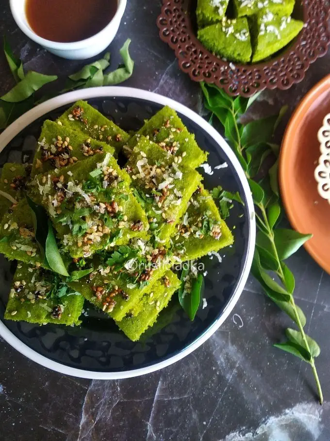 Instant Palak Dhokla | Spinach Dhokla | Healthy Dhokla Recipe