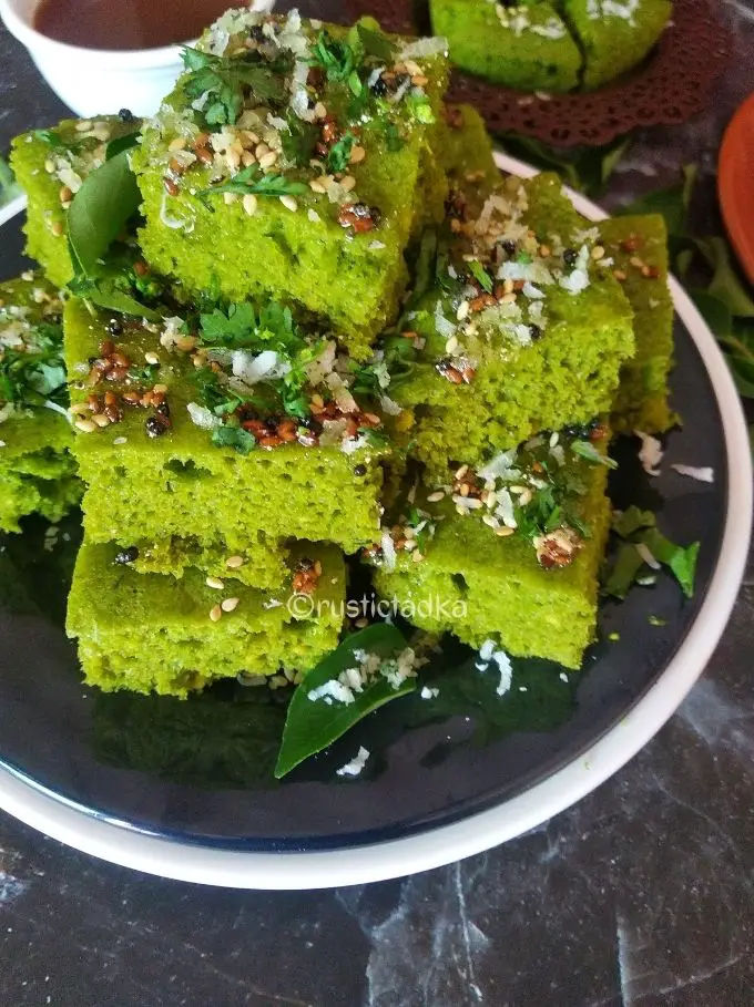 Instant Palak Dhokla | Spinach Dhokla | Healthy Dhokla Recipe