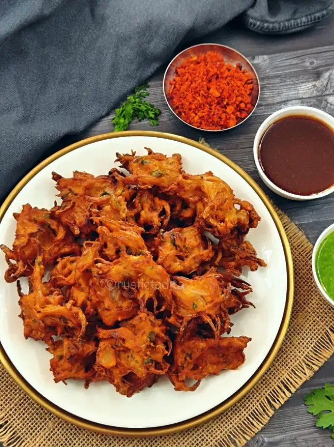 Onion Pakoda | Pyaaz Ke Pakore | How to make Onion Pakoda