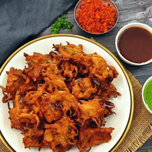 Onion Pakoda | Pyaaz Ke Pakore | How to make Onion Pakoda