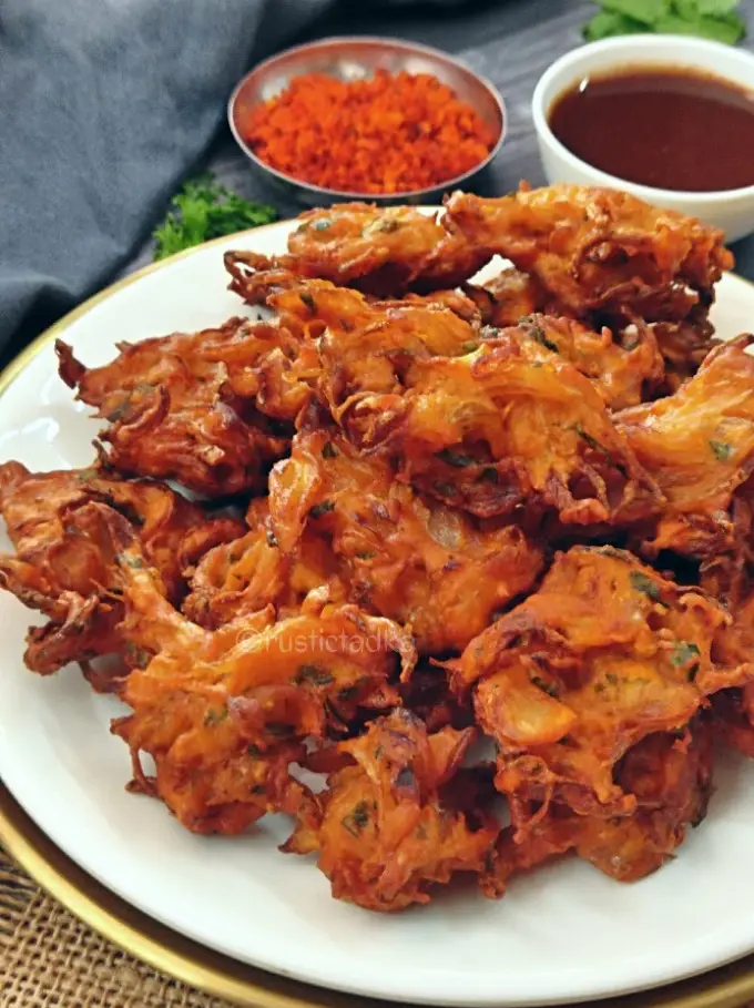 Onion Pakoda | Pyaaz Ke Pakore | How to make Onion Pakoda