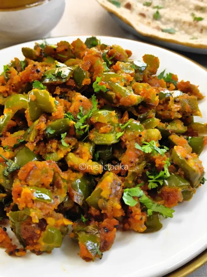 besan Shimla Mirch Sabji | Peeth Perun Shimla Mirchi Chi Bhaji | Shimla Mirchi zunka Recipe