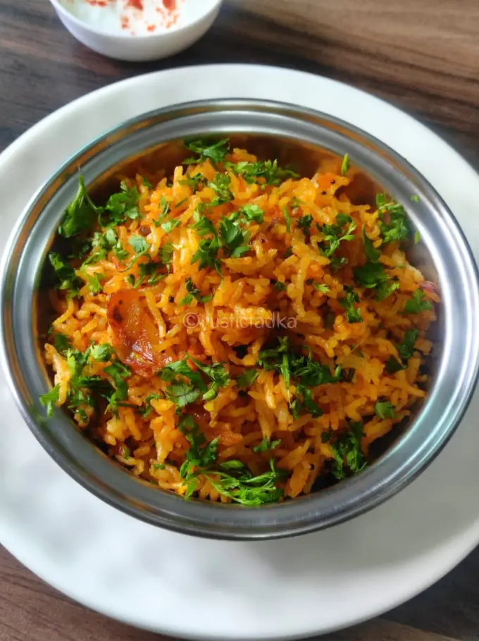 Phodnicha Bhaat Recipe| Maharashtrian Seasoned Fried Rice From Leftover Rice